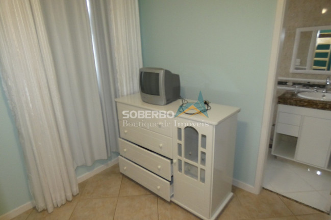 Imagem Imóvel com 3 Quartos à Venda, 1.394.000 m² em Serrinha - Teresópolis