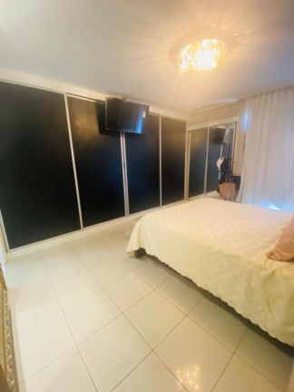 Imagem Apartamento com 4 Quartos à Venda, 220 m² em Pituba - Salvador