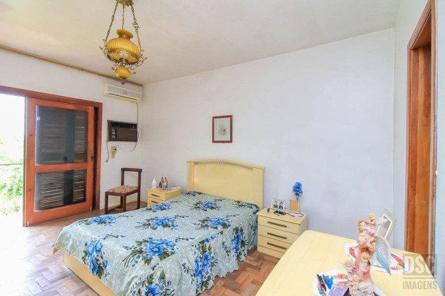 Imagem Casa com 3 Quartos à Venda, 299 m² em Glória - Porto Alegre