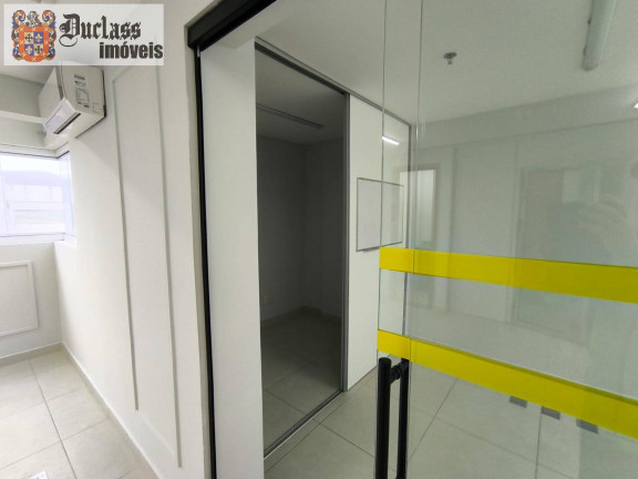 Imóvel Comercial à Venda, 52 m² em Marapé - Santos