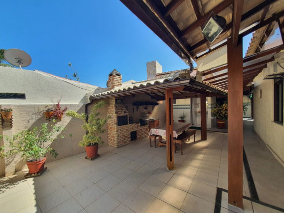 Imagem Casa com 6 Quartos para Temporada, 236 m² em Guarajuba - Camaçari Imagem Casa com 6 Quartos para Temporada, 236 m² em Guarajuba - Camaçari