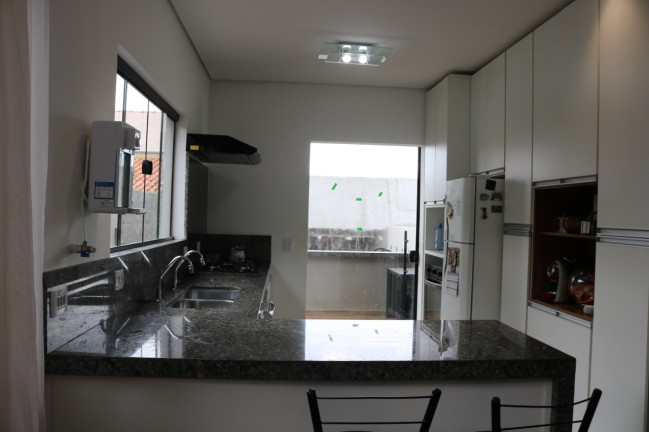 Imagem Casa com 3 Quartos à Venda, 120 m² em Jardim Dos Pinheiros - Atibaia Imagem Casa com 3 Quartos à Venda, 120 m² em Jardim Dos Pinheiros - Atibaia
