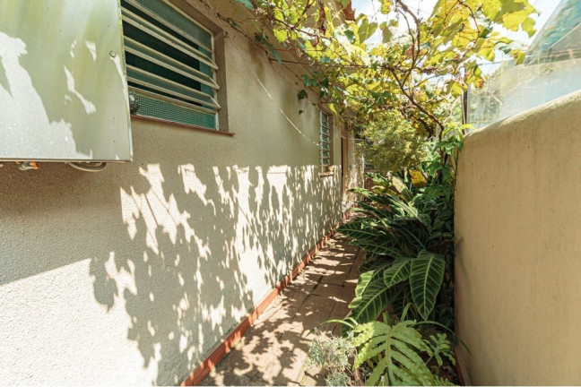 Casa com 3 Quartos à Venda, 186 m² em Passo Da Areia - Porto Alegre