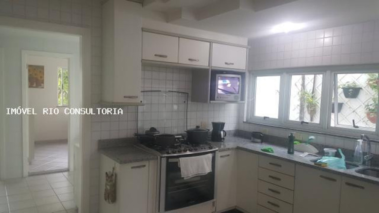 Imagem Casa com 4 Quartos à Venda, 600 m² em Rio De Janeiro Imagem Casa com 4 Quartos à Venda, 600 m² em Rio De Janeiro