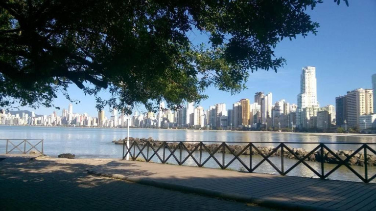 Imagem Apartamento com 2 Quartos à Venda, 95 m² em Centro - Balneário Camboriú Imagem Apartamento com 2 Quartos à Venda, 95 m² em Centro - Balneário Camboriú