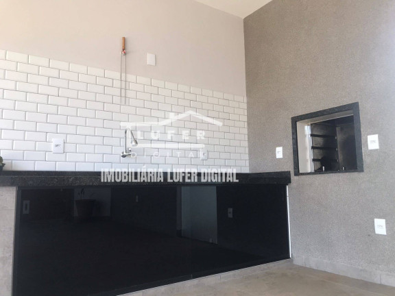 Casa com 3 Quartos à Venda, 270 m² em Residencial Campos De Piemonte - Araraquara