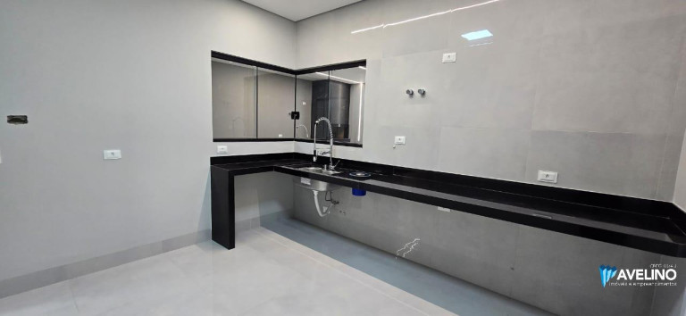 Imagem Casa com 8 Quartos à Venda, 220 m² em Vila Carlota - Campo Grande Imagem Casa com 8 Quartos à Venda, 220 m² em Vila Carlota - Campo Grande