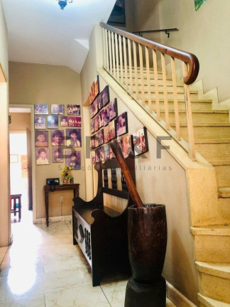Imagem Casa com 5 Quartos à Venda, 225 m² em Brooklin - São Paulo Imagem Casa com 5 Quartos à Venda, 225 m² em Brooklin - São Paulo