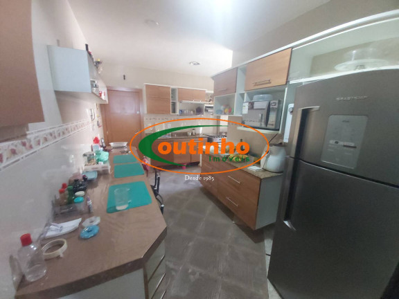 Imagem Apartamento com 4 Quartos à Venda, 132 m² em Tijuca - Rio De Janeiro Imagem Apartamento com 4 Quartos à Venda, 132 m² em Tijuca - Rio De Janeiro