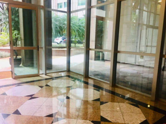 Imagem Sala Comercial à Venda ou Locação, 91 m² em Vila Olímpia - São Paulo Imagem Sala Comercial à Venda ou Locação, 91 m² em Vila Olímpia - São Paulo