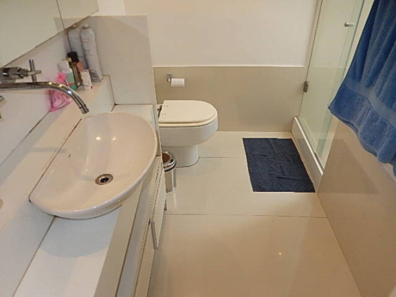 Imagem Apartamento com 3 Quartos à Venda, em Lagoa - Rio De Janeiro Imagem Apartamento com 3 Quartos à Venda, em Lagoa - Rio De Janeiro