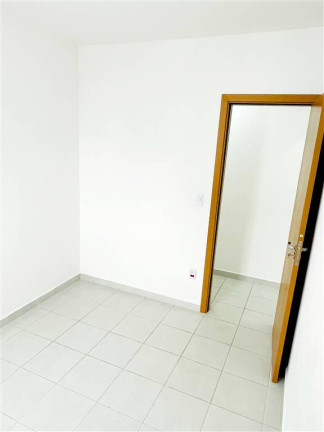 Imagem Apartamento com 2 Quartos à Venda, 50 m² em Mirim - Praia Grande