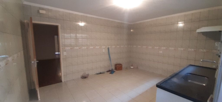Imagem Sobrado com 3 Quartos à Venda, 165 m² em Vila Figueira - Suzano Imagem Sobrado com 3 Quartos à Venda, 165 m² em Vila Figueira - Suzano