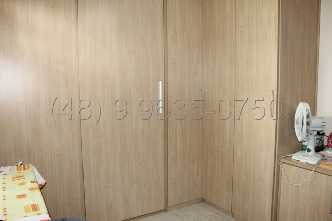 Imagem Casa com 3 Quartos à Venda, 360 m² em Trindade - Florianópolis Imagem Casa com 3 Quartos à Venda, 360 m² em Trindade - Florianópolis