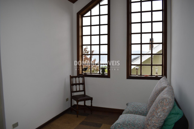Imagem Casa com 4 Quartos à Venda, 205 m² em Região Do Alto Do Capivari - Campos Do Jordão