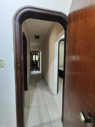 Imagem Casa com 5 Quartos à Venda, 1.800 m² em Três Montanhas - Osasco