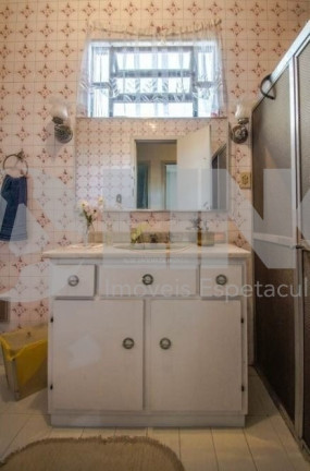 Imagem Casa com 3 Quartos à Venda, 251 m² em Jardim Itu - Porto Alegre Imagem Casa com 3 Quartos à Venda, 251 m² em Jardim Itu - Porto Alegre