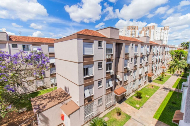 Imagem Imóvel com 2 Quartos à Venda, 44 m² em Jardim Itu - Porto Alegre Imagem Imóvel com 2 Quartos à Venda, 44 m² em Jardim Itu - Porto Alegre