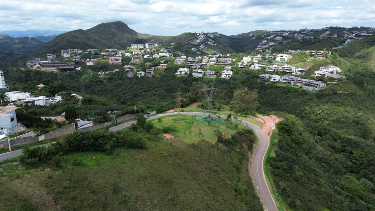 Imagem Terreno à Venda, 1.000 m² em Vila Castela - Nova Lima Imagem Terreno à Venda, 1.000 m² em Vila Castela - Nova Lima