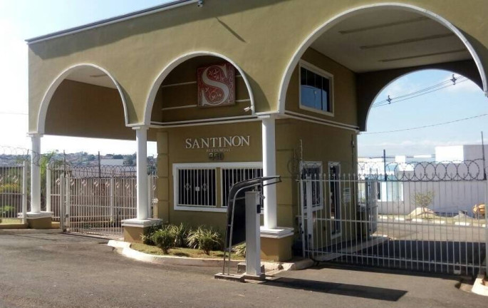 Imóvel Comercial à Venda, 219 m² em Caguassu - Sorocaba