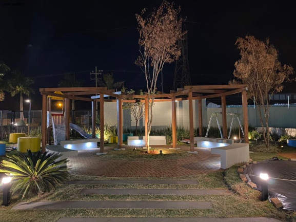 Imagem Casa com 2 Quartos à Venda, em Jardim Maria Celina - Londrina Imagem Casa com 2 Quartos à Venda, em Jardim Maria Celina - Londrina