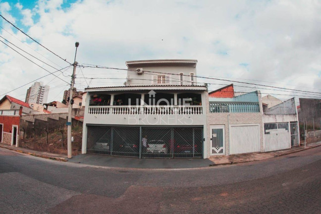Casa com 2 Quartos à Venda, 250 m² em Cidade Nova - Jundiaí