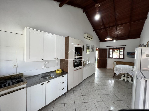 Imagem Casa com 3 Quartos à Venda, 440 m² em São João Do Rio Vermelho - Florianópolis Imagem Casa com 3 Quartos à Venda, 440 m² em São João Do Rio Vermelho - Florianópolis