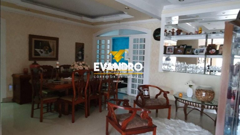 Imagem Casa com 3 Quartos à Venda, 600 m² em Jardim Das Américas - Cuiabá Imagem Casa com 3 Quartos à Venda, 600 m² em Jardim Das Américas - Cuiabá