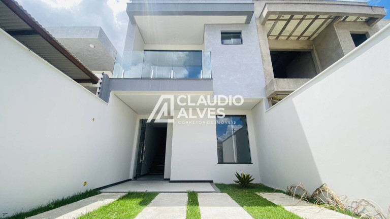 Imagem Casa com 3 Quartos à Venda, 200 m² em Sim - Feira De Santana