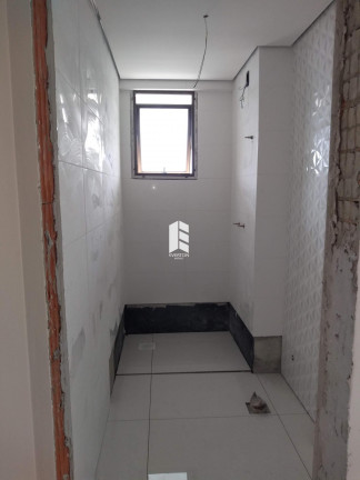 Imagem Cobertura com 4 Quartos à Venda, 210 m² em Nossa Senhora Medianeira - Santa Maria