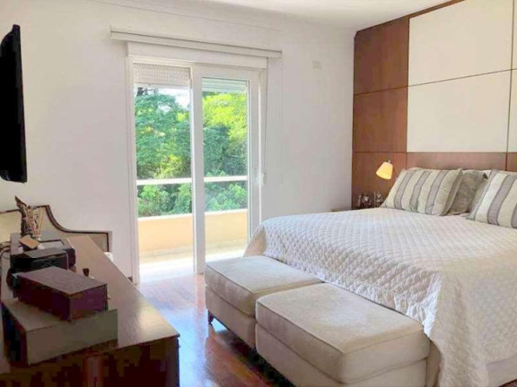 Casa com 4 Quartos à Venda, 700 m² em Vila Santo Antônio - Cotia