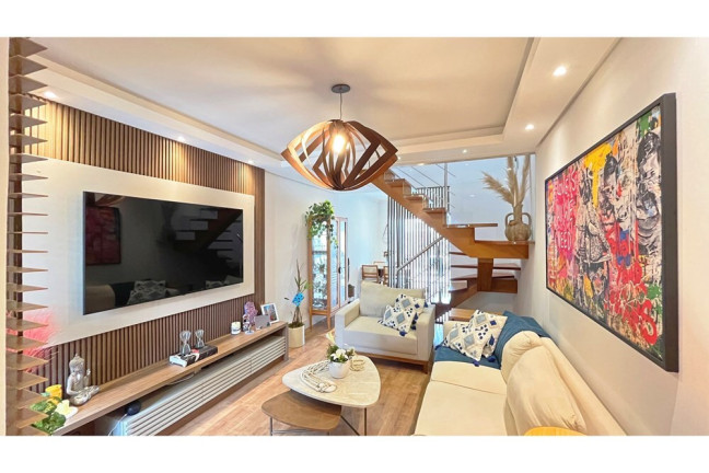 Casa com 2 Quartos à Venda, 110 m² em Hípica - Porto Alegre