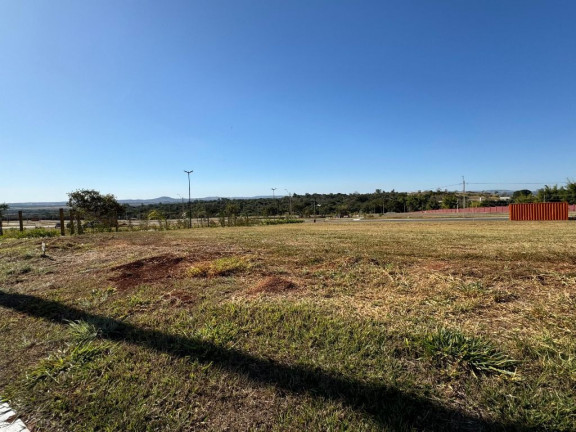 Imagem Terreno à Venda, 301 m² em Solaris Laguna - Senador Canedo Imagem Terreno à Venda, 301 m² em Solaris Laguna - Senador Canedo