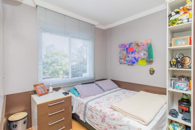 Imagem Imóvel com 3 Quartos à Venda, em Menino Deus - Porto Alegre Imagem Imóvel com 3 Quartos à Venda, em Menino Deus - Porto Alegre