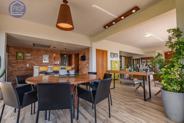 Imagem Casa com 3 Quartos à Venda, 450 m² em João Paulo - Florianópolis