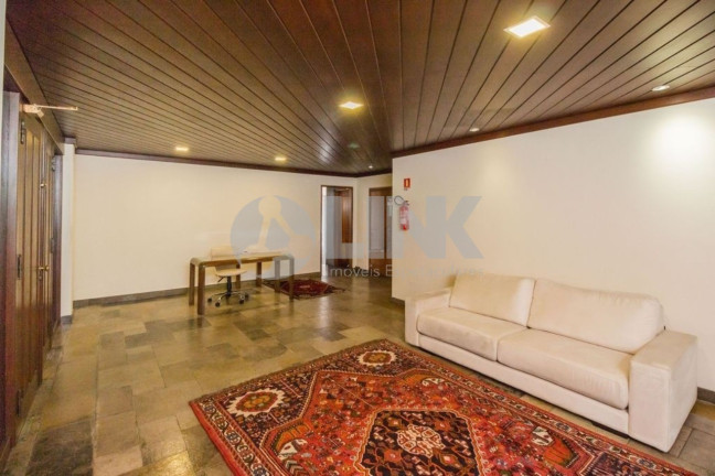 Imagem Imóvel com 3 Quartos à Venda, 317 m² em Bela Vista - Porto Alegre Imagem Imóvel com 3 Quartos à Venda, 317 m² em Bela Vista - Porto Alegre