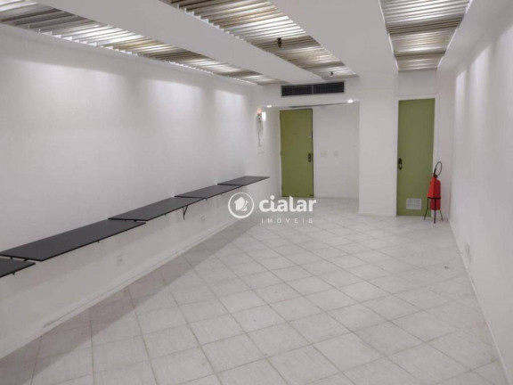 Sala Comercial à Venda ou Locação, 28 m² em Centro - Rio De Janeiro