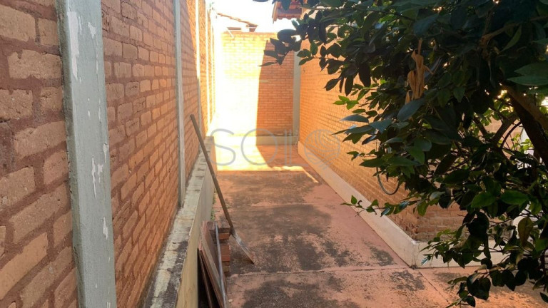 Imagem Casa com 2 Quartos à Venda, 300 m² em Centro - Araraquara Imagem Casa com 2 Quartos à Venda, 300 m² em Centro - Araraquara