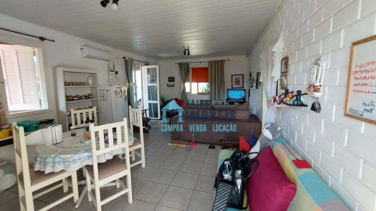 Imagem Casa com 4 Quartos à Venda, 130 m² em Centro - Balneário Pinhal Imagem Casa com 4 Quartos à Venda, 130 m² em Centro - Balneário Pinhal