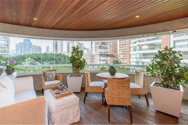 Imagem Imóvel com 3 Quartos à Venda,  em Vila Uberabinha - São Paulo