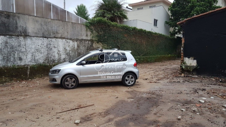 Imagem Terreno para Alugar, 654 m² em Pitangueiras - Guarujá Imagem Terreno para Alugar, 654 m² em Pitangueiras - Guarujá