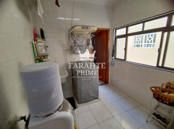 Imagem Casa com 6 Quartos à Venda,  em Embaré - Santos
