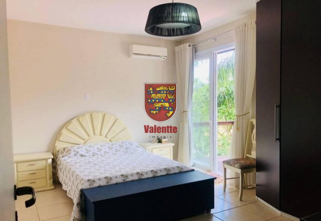 Imagem Casa com 4 Quartos à Venda, 400 m² em João Paulo - Florianópolis