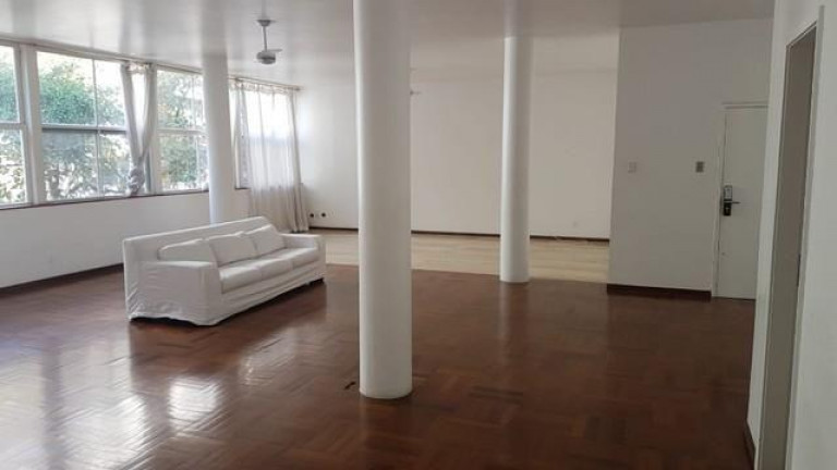 Apartamento com 5 Quartos para Alugar, 348 m² em Laranjeiras - Rio De Janeiro