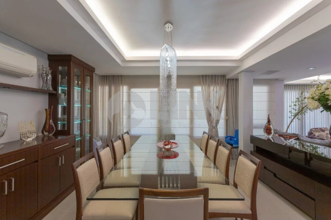 Imagem Casa com 4 Quartos à Venda, 449 m² em Jardim Itu - Porto Alegre Imagem Casa com 4 Quartos à Venda, 449 m² em Jardim Itu - Porto Alegre