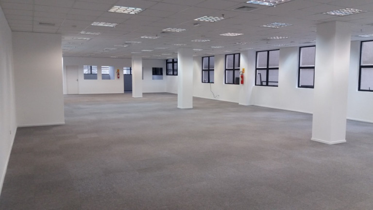 Imagem Sala Comercial à Venda, 93.917 m² em Centro - Curitiba Imagem Sala Comercial à Venda, 93.917 m² em Centro - Curitiba