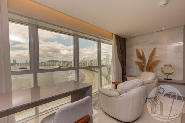 Imagem Apartamento com 3 Quartos à Venda, 165 m² em Pioneiros - Balneário Camboriú