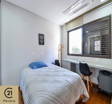 Imagem Apartamento com 3 Quartos à Venda, 240 m² em Moema - São Paulo