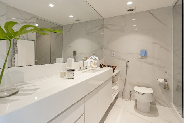 Imagem Apartamento com 3 Quartos à Venda, 170 m² em Leblon - Rio De Janeiro Imagem Apartamento com 3 Quartos à Venda, 170 m² em Leblon - Rio De Janeiro