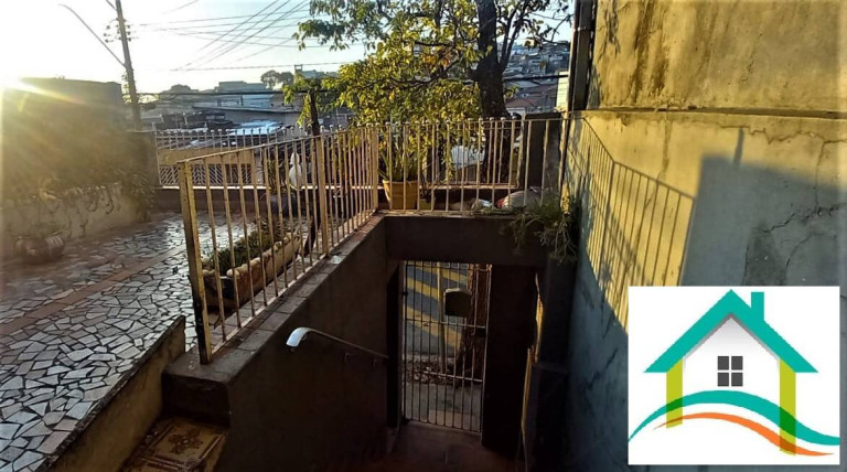 Imagem Sobrado com 2 Quartos à Venda, 182 m² em Vila Palmares - Santo André